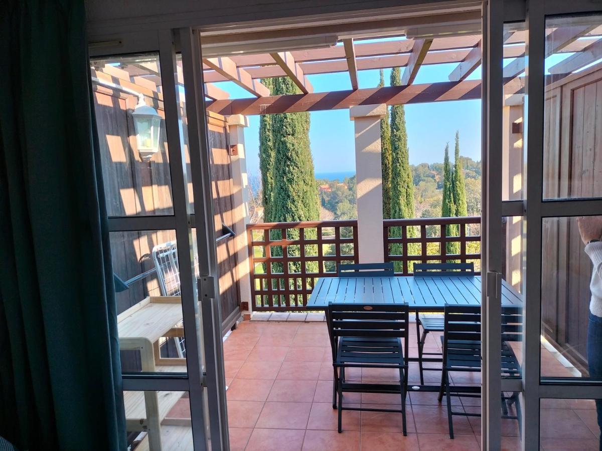 Studio 4P Vue Mer Calme Cap Esterel Saint-Raphaël Exterior foto