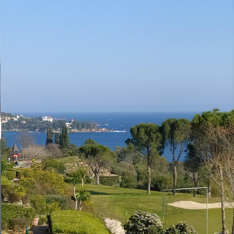 Studio 4P Vue Mer Calme Cap Esterel Saint-Raphaël Exterior foto